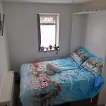 Lovely Double Rooms In Shared 3 Apartment