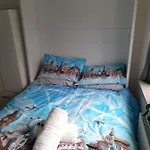 Lovely Double Rooms In Shared 3 Apartment
