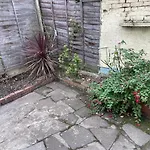 Friendly House