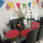 Friendly House