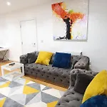 Sterling Modern 3 Bedroom House, Westfield - Stratford
