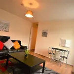 Spacious 2Bedroom Condo With Patio By Excel Centre