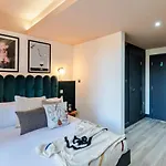 Your Apartment I Brixton