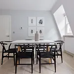 7Vh Virginia House, 31 Bloomsbury Way By City Living London