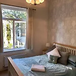 Spacious Apartment In The Heart Of Camden Town