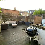 A Sun Drenched Garden Flat In The Heart Of Fulham