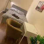 Cosy Ealing Homestay
