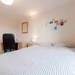 Spacious Two Double Bedroom Flat
