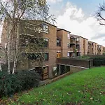 Spacious Two Double Bedroom Flat