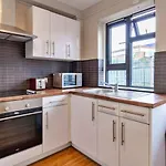 Trendy Rooms For Students Only, Southwark Park - Sk