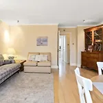 Bright 2 Bedroom Near The Natural History Museum