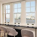 Stunning 3Bd Riverside Flat Communal Roof Terrace