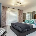 Newly Built Luxury 2 Bed Apartment!!!