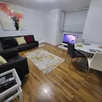 London City Modern Apartment, Woolwich