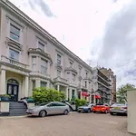 Grantly Hotel