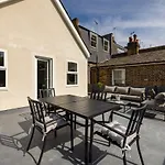The Battersea Flat - Exquisite 2Bdr Flat With Terrace