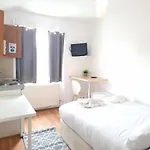 F20- 4Th Floor Studio Fits 2 Near Paddington