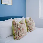 Stylish Covent Garden Apartments