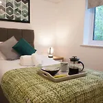 Jdb West Ham Apartment