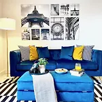 Perfect Central Location- 5 Minutes From Tower Bridge ! 8 Minutes Walk From Tube