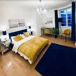 Luxury 3 Bedroom 3 And A Half Bathroom Flat In Swiss Cottage