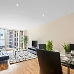 Charming 1-Bed Apartment In Great Suffolk Street