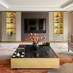 Four Seasons Hotel London At Tower Bridge