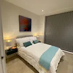 Marvelous 3 Bed Penthouse In Kewbridge