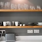 Camden Reach Apartments - Bennett Suite 2 Bedroom