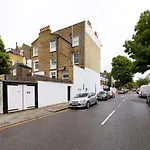 Pass The Keys Chic 1 Bedroom Flat Steps Of King\'S Road Chelsea