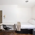 Chamber Street Apartment 1