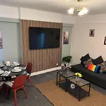 2-Bedroom Plus Living Room Flats Near Edgware Road
