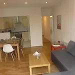 Modern 2 Bedroom Flat In Camden