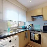 Lovely 1 bedroom flat in Wimbledon