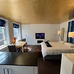 Studio Apartment, Covent Garden