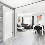 Luxury 3 Bedroom Apartment In Marylebone