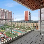 2 Bedroom Apartment In The Heart Of Greater London