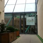 Grand Plaza Serviced Apartments