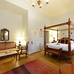 Twenty Nevern Square Hotel
