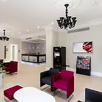 London House Hotel
