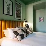 Your Apartment I Brixton