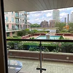 St George Wharf Apartment