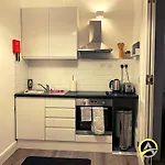 Camden Reach Apartments - Charles Suite 2 Bedroom