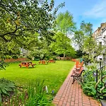Lee Abbey London