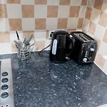 206Mm Highgate Apartment
