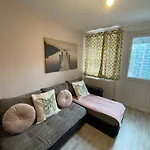 43 Kimberly Road Apartment
