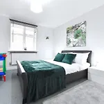 Clapham Junction - 2 Bedroom Apartment