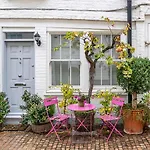 London Choice Apartments - South Kensington - Mews House