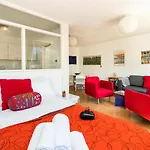 Bright Cosy Studio Close To Central London