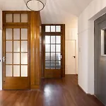 The West End Penthouse - 4Bdr With Views